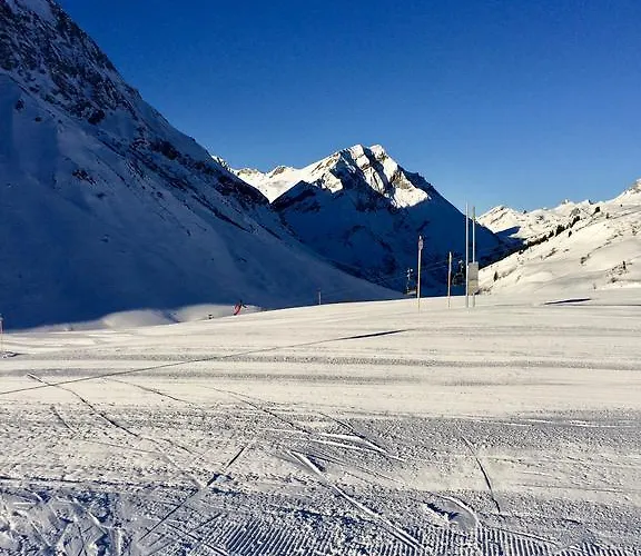 Haus Schnoeller * Bach (Tyrol)