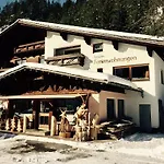 Haus Schnoller Апартаменты Бах
